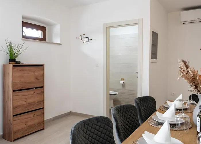 Vila Valeria By Briskva Majkusi