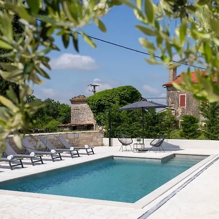Villa Valeria Majkusi